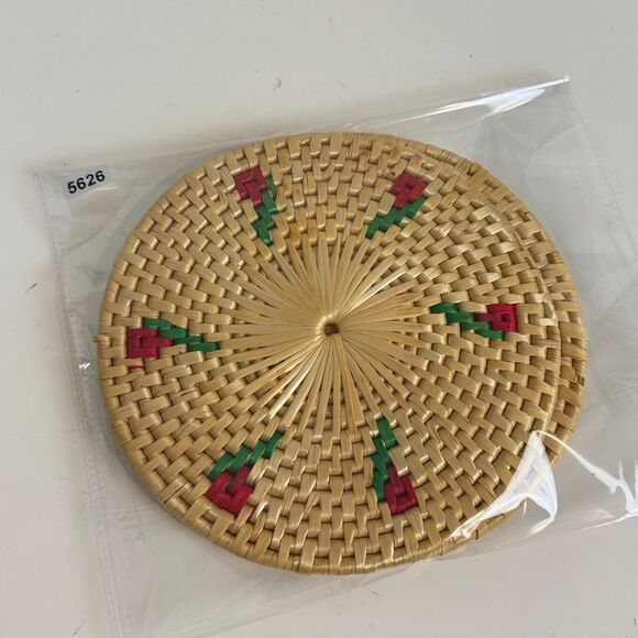 2 Vintage Wicker Strawberry Trivets 7” - Picture 7 of 7